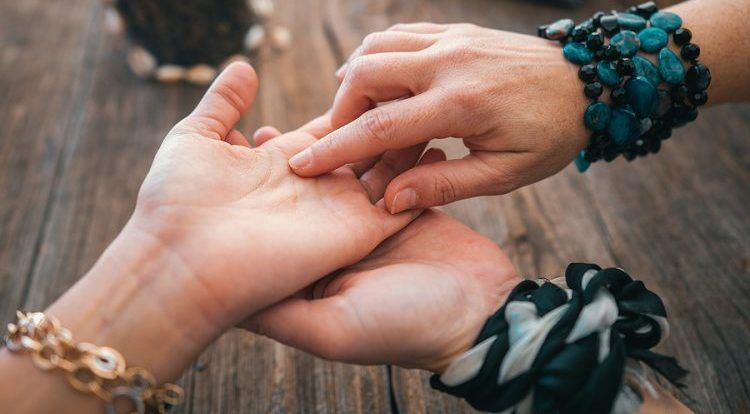 Palm Reading for Beginners: How to Read Palm Lines