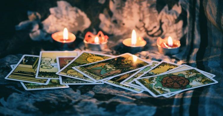 tarot-reading-1-e1590326374233.jpg